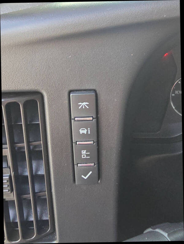 2020 Chevrolet Express 2500