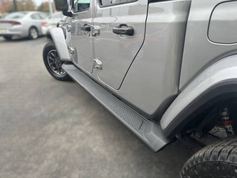 2020 Jeep Gladiator Sport Altitude