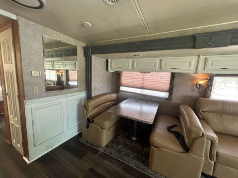 2005 Freightliner XCS Chassis