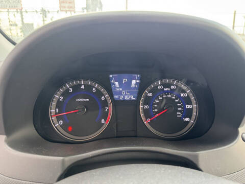 2013 Hyundai Accent GLS