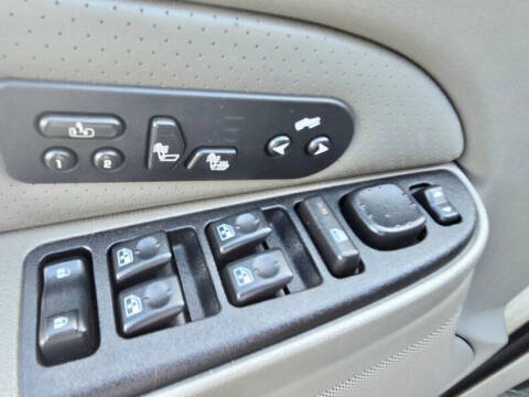 2004 Cadillac Escalade