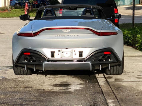 2022 Aston Martin Vantage
