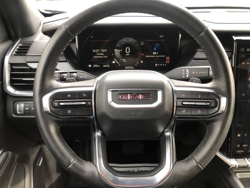 2024 GMC Acadia Elevation