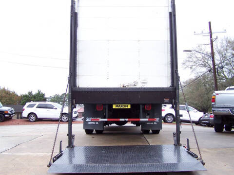 2002 Freightliner FL70