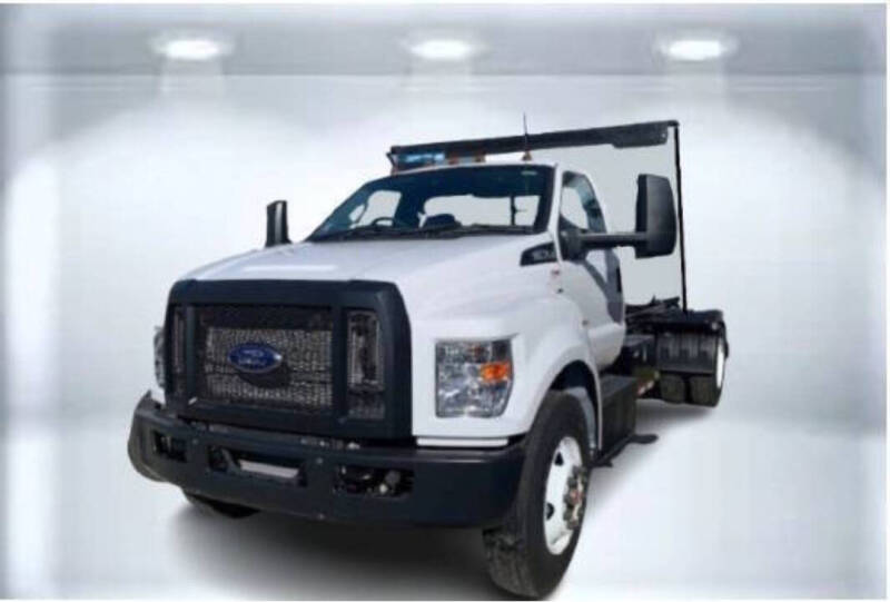 Ford F-750's photo