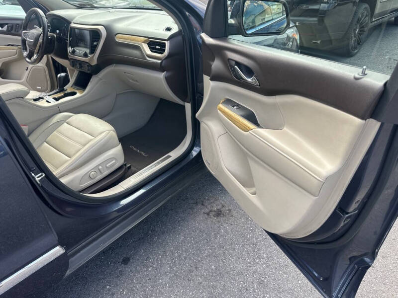 2018 GMC Acadia Denali