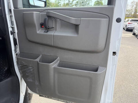 2017 GMC Savana 2500