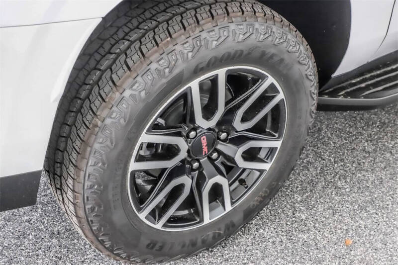 2024 GMC Yukon XL AT4