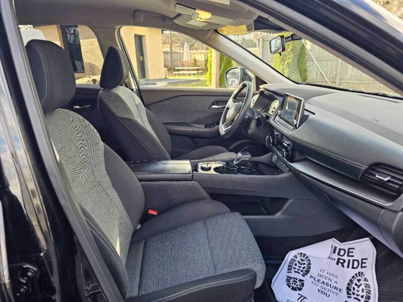 2021 Nissan Rogue SV