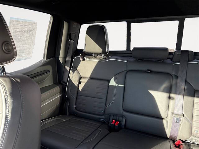 2024 GMC Sierra 1500 AT4X