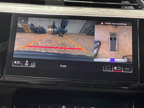 2019 Audi e-tron quattro Prestige