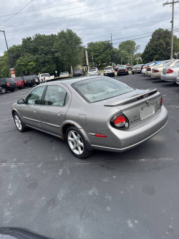 2000 Nissan Maxima SE