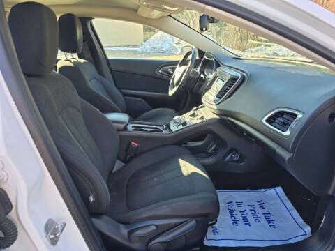 2016 Chrysler 200 Limited