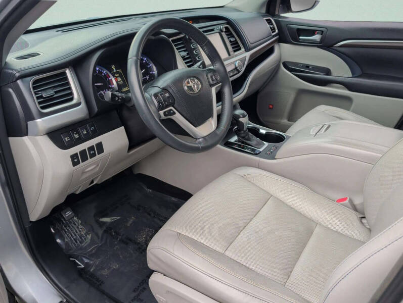 2016 Toyota Highlander