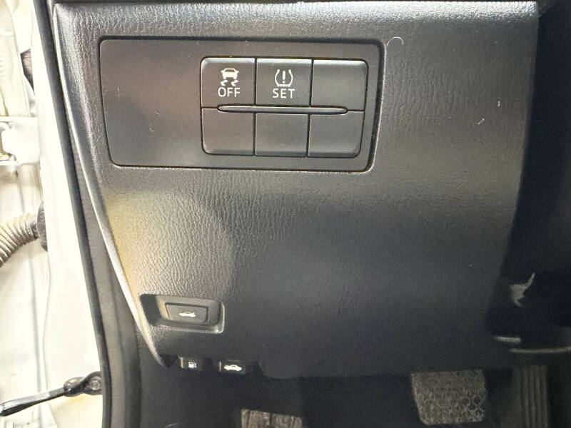 2014 Mazda MAZDA3 i Sport