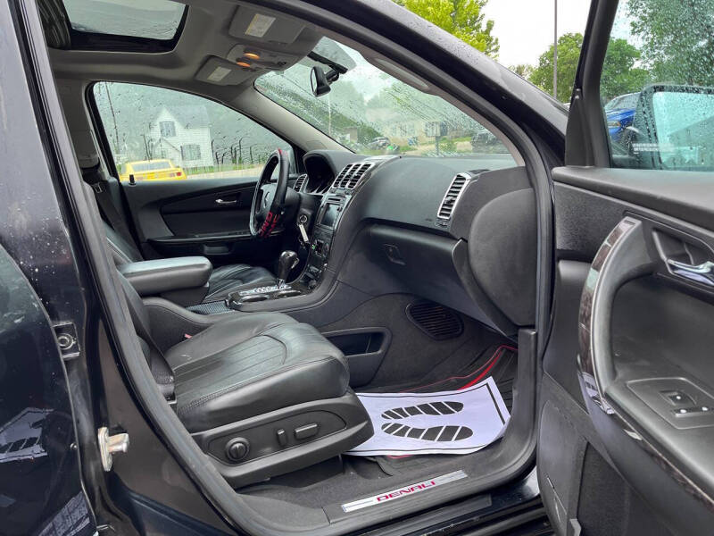 2011 GMC Acadia Denali