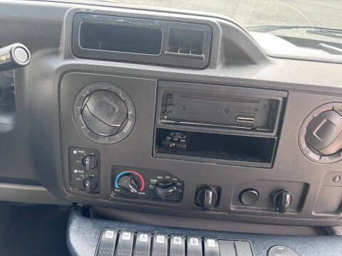 2014 Ford E-Series E-350 SD