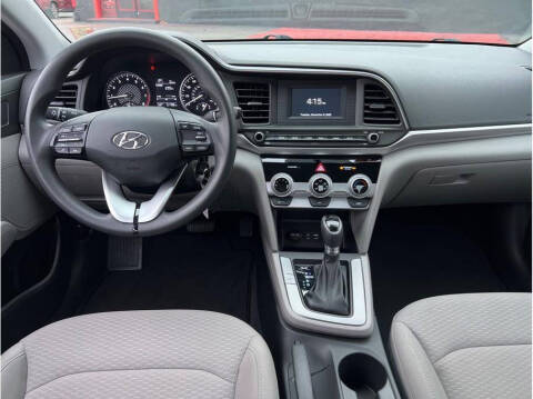2019 Hyundai Elantra