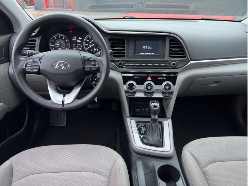 2019 Hyundai Elantra