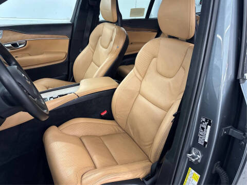 2017 Volvo XC90 T6 Inscription