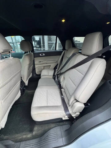 2014 Ford Explorer