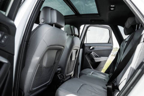 2024 Audi Q3 quattro S line Prem Plus 45 TFSI