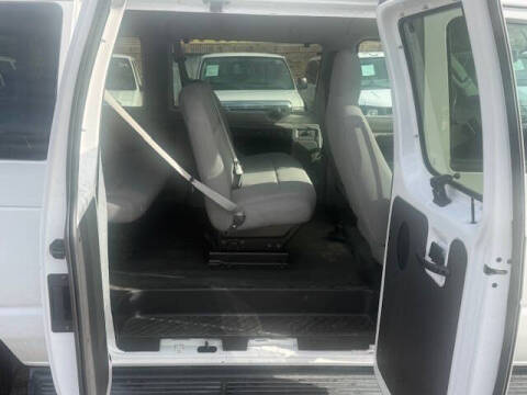 2014 Ford E-Series E-350 SD XL