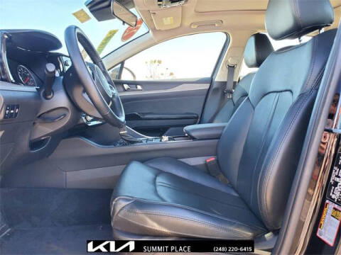 2023 Kia K5 EX