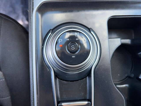 2022 Ford Edge SE