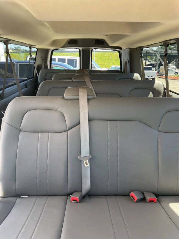 2023 Chevrolet Express LS 3500