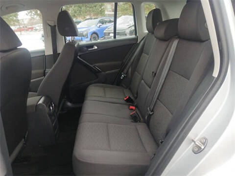 2018 Volkswagen Tiguan Limited 2.0T 4Motion