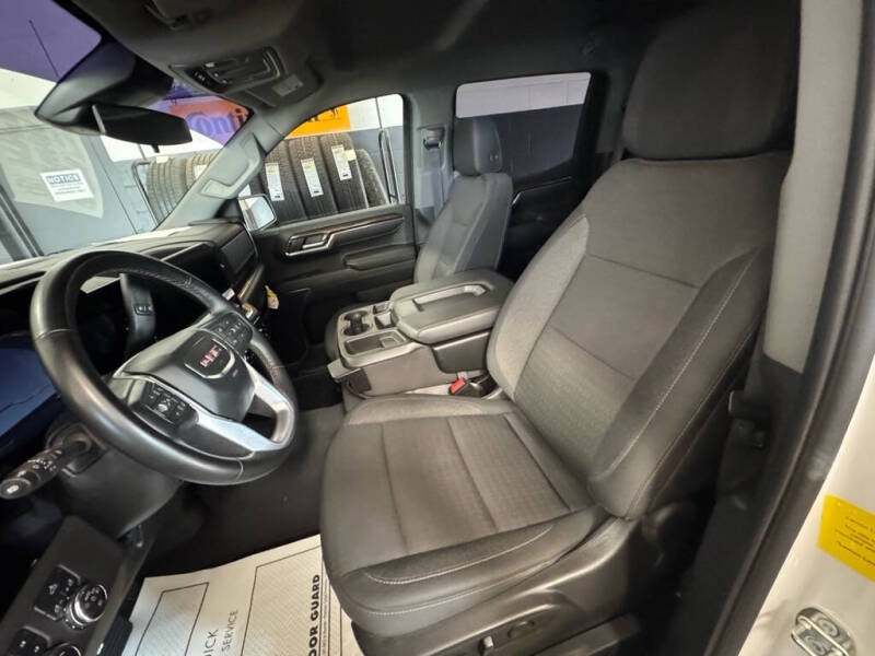 2023 GMC Sierra 1500