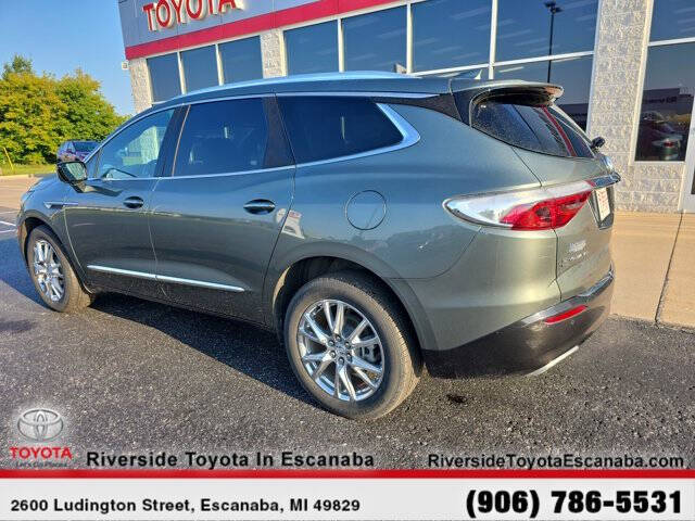 2023 Buick Enclave Premium