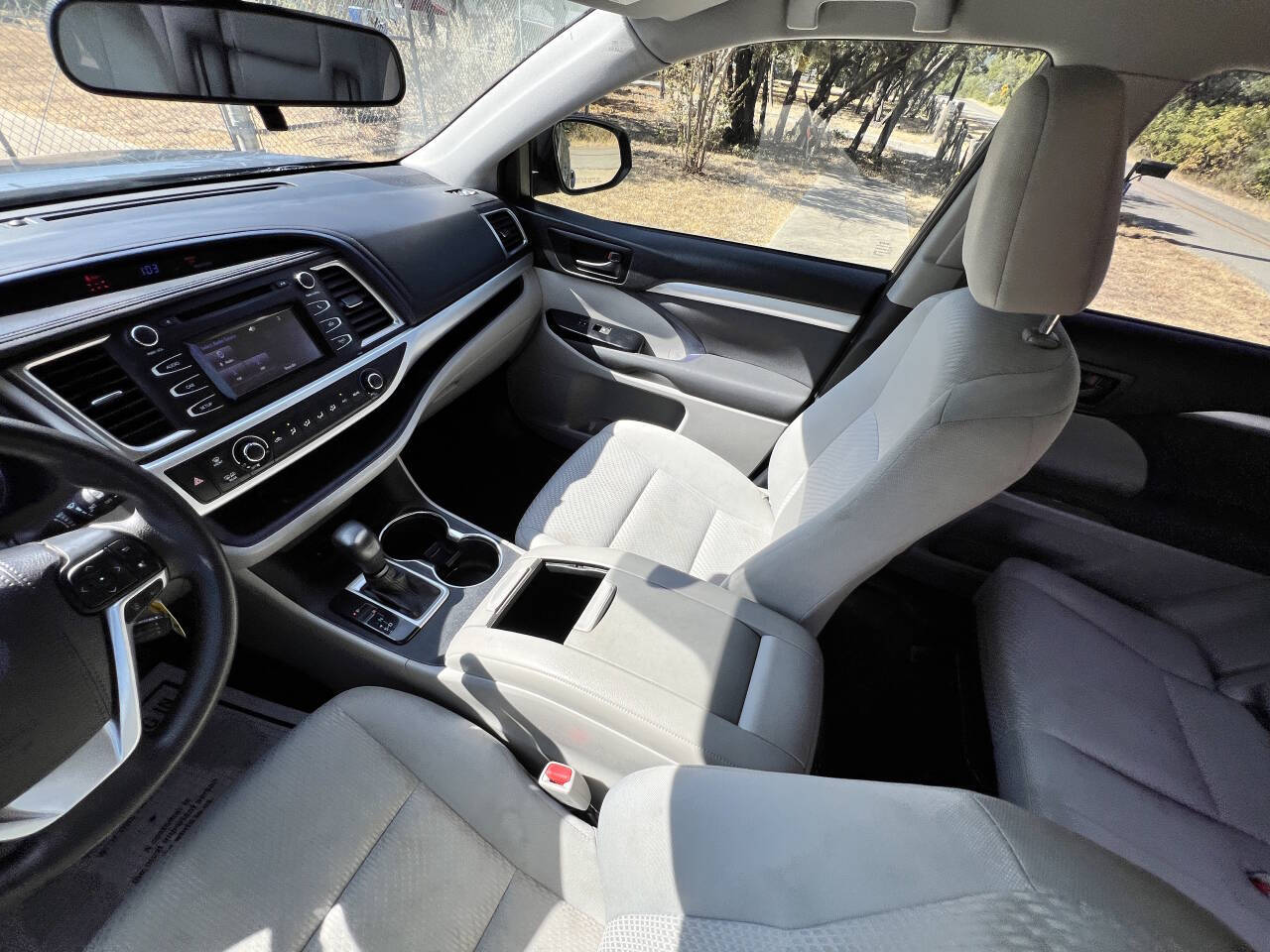 Used Car 2019 Toyota Highlander  Le 4dr Suv (2.7l I4) For Sale Under $20,000 In Austin, Texas