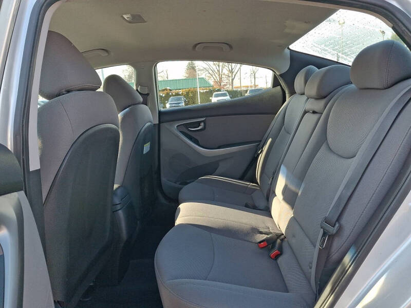 2015 Hyundai Elantra SE