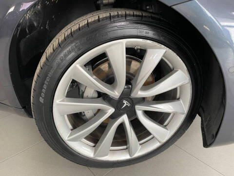 2020 Tesla Model 3 Standard Range Plus