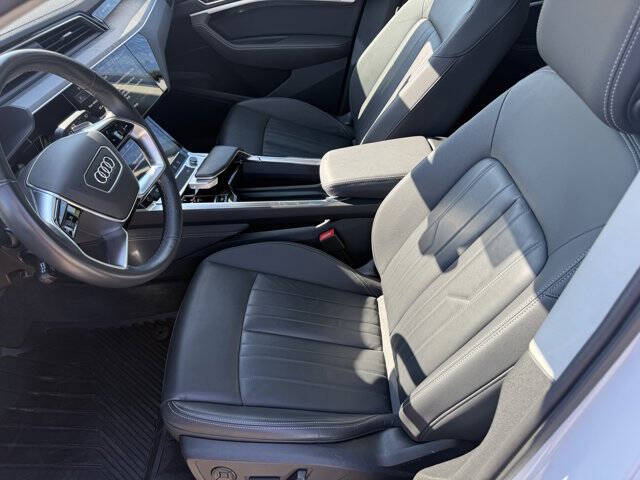 2024 Audi Q8 e-tron quattro Premium