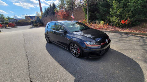 2017 Volkswagen Golf GTI Sport