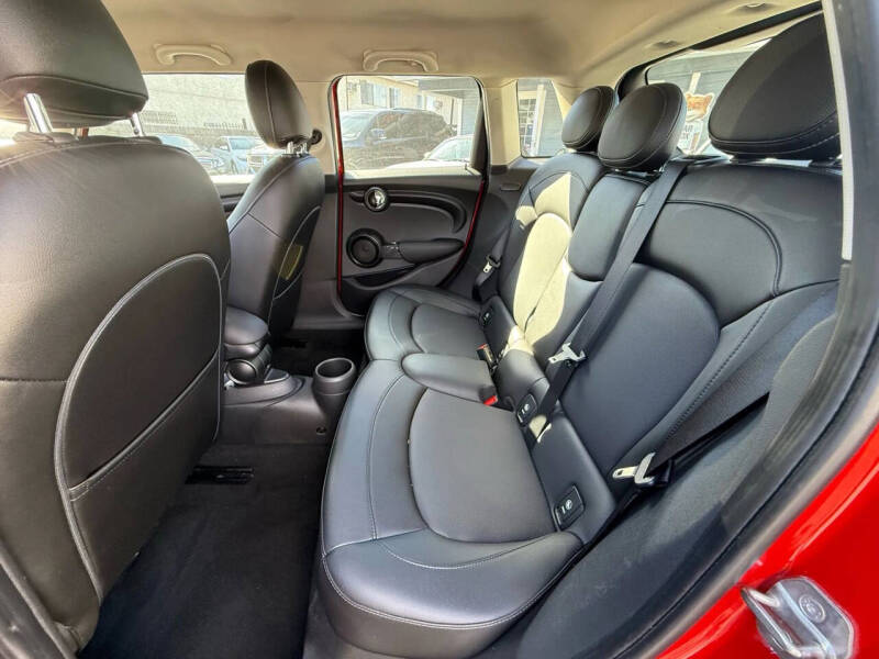 2016 MINI Hardtop 4 Door Cooper