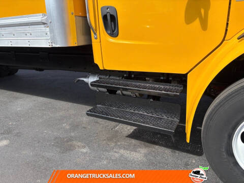 2020 Freightliner M2 106