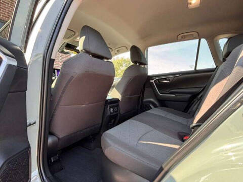 2023 Toyota RAV4 Hybrid XLE