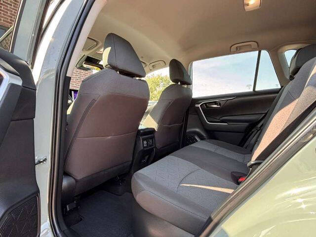 2023 Toyota RAV4 Hybrid XLE