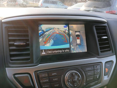 2019 Nissan Pathfinder SL