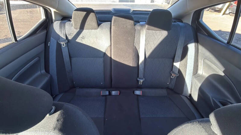 2023 Nissan Versa SV