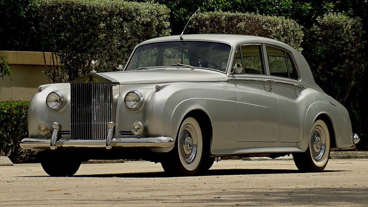1957 Rolls-Royce Silver Cloud III 3
