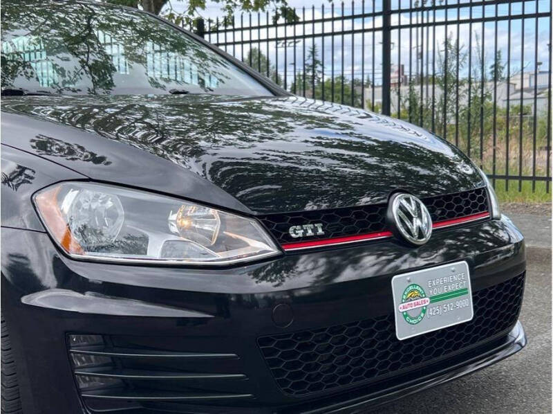 2017 Volkswagen Golf GTI S