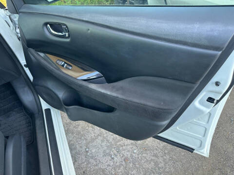 2016 Nissan LEAF SV