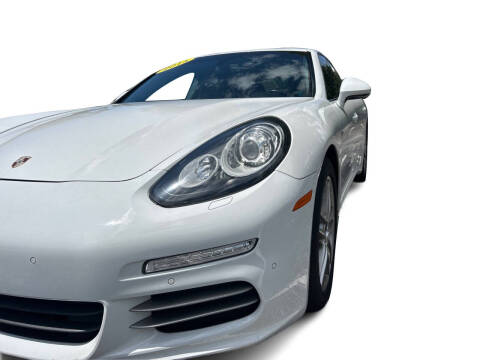 2015 Porsche Panamera