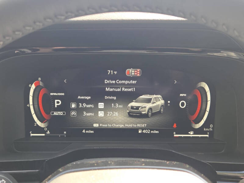 2026 Nissan Pathfinder SL