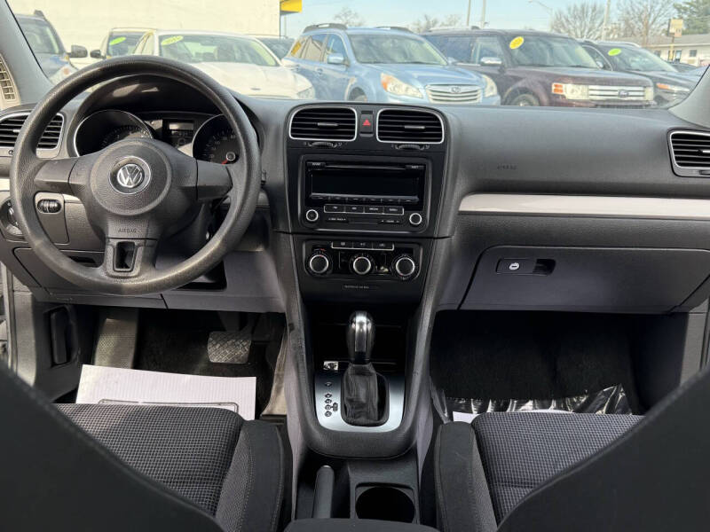 2014 Volkswagen Golf 2.5L PZEV